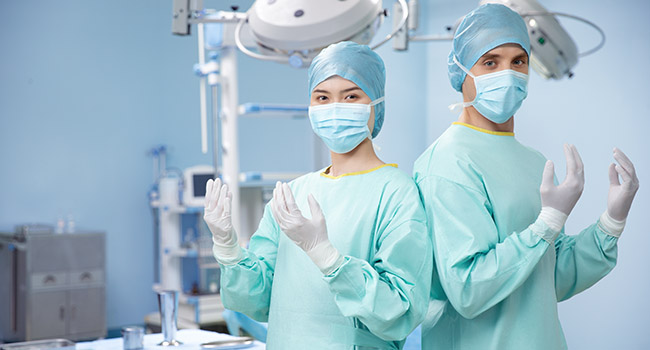 在未来的外科手术中，将会有更多的创新和医疗器械