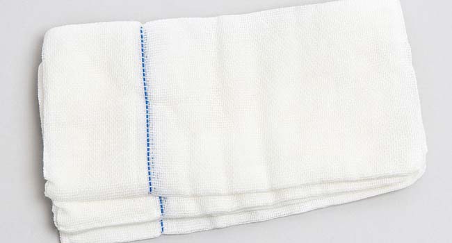 纱布卷可以迅速吸收人体的汗水和血液